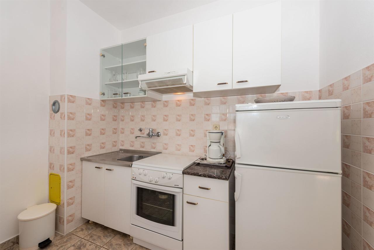 Apartments Danica Tisno Exterior photo